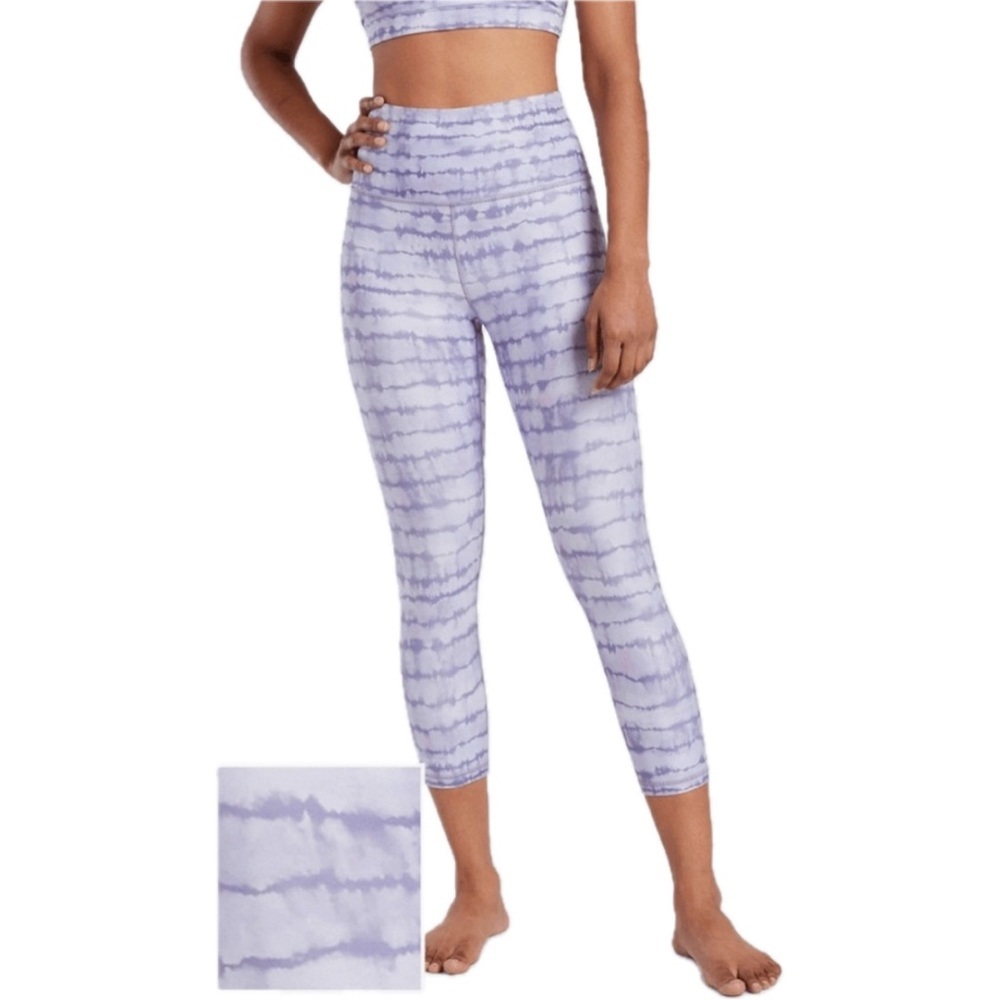 Athleta Elation Tie Dye Capri Leggings | High Rise Yoga Pants | Purple M